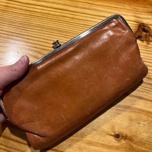 HOBO Lauren wallet- Brown